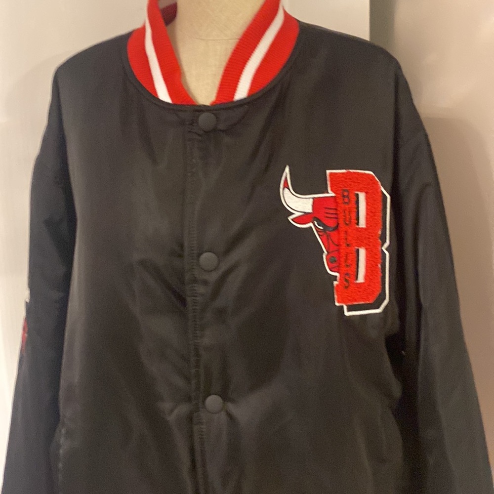 NBA Black and Red Jacket - Picture 4 of 12